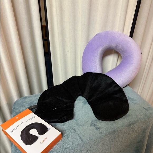 Purple and Black Travel Neck Pillow Set - Picture 1 of 2